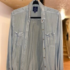 American Eagle button up